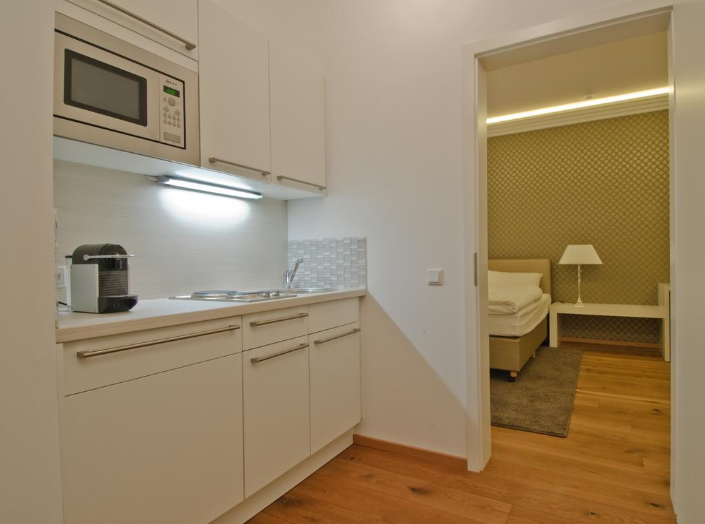 Helvetia Suites Düsseldorf Kamer foto